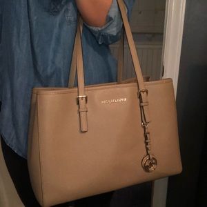 michael kors tote